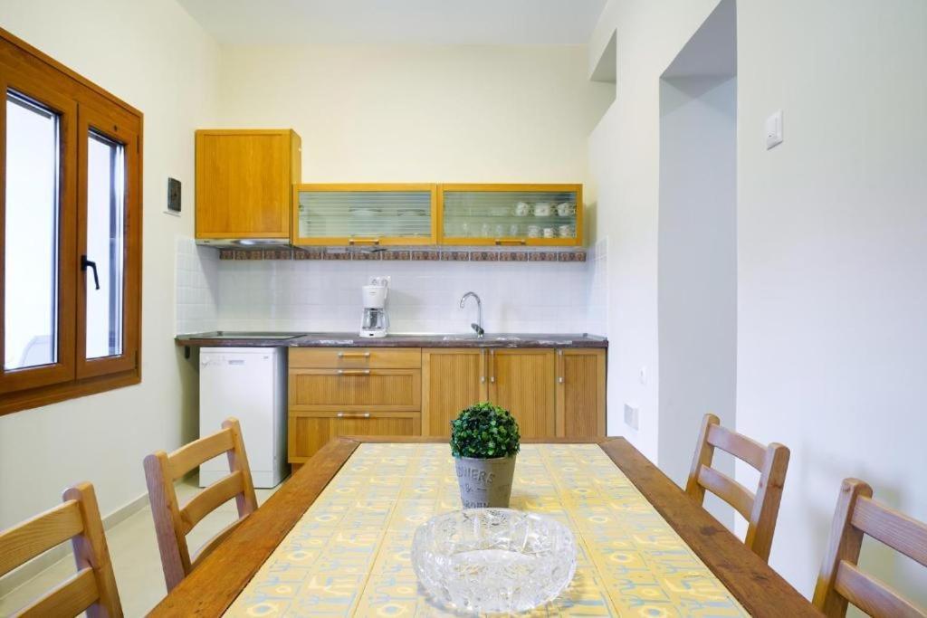 לימנאס Villa Victoria By La Scala Beach מראה חיצוני תמונה